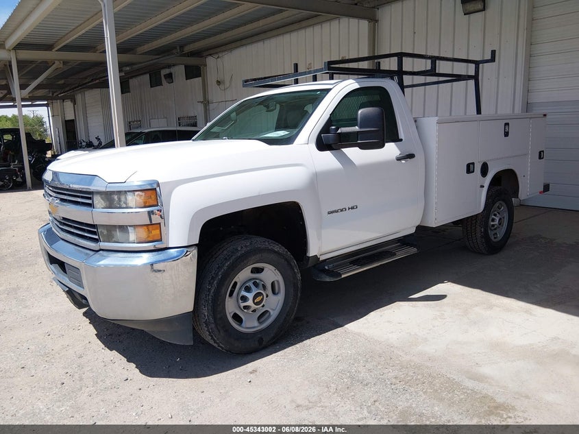 2015 CHEVROLET SILVERADO 2500HD auction photo 2