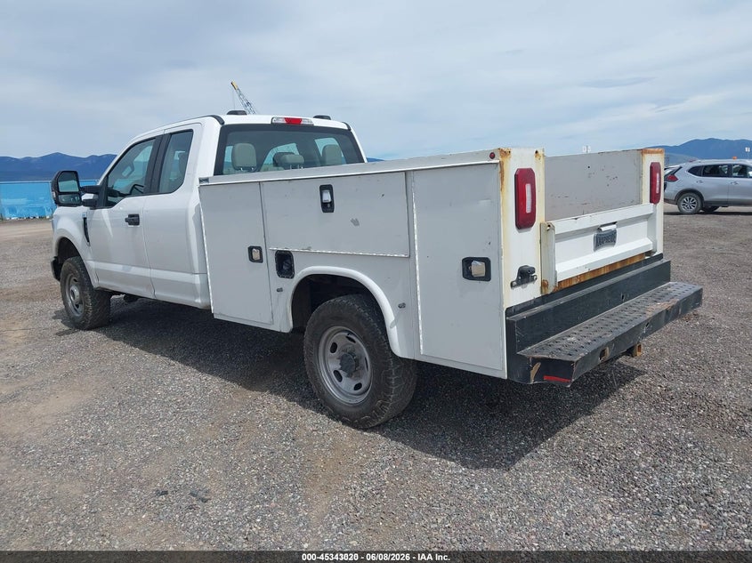 2022 FORD F-350 auction photo 3