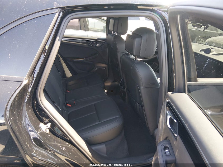 2023 Porsche Macan T VIN: WP1AA2A58PLB16982 Lot: 45343034