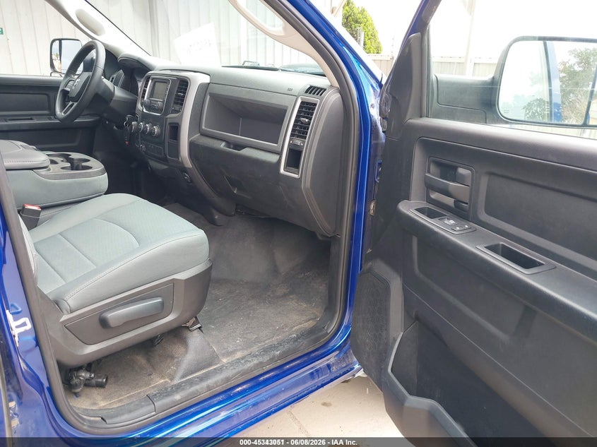 2016 RAM 1500 auction photo 5