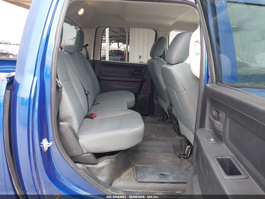 2016 RAM 1500 auction photo 8