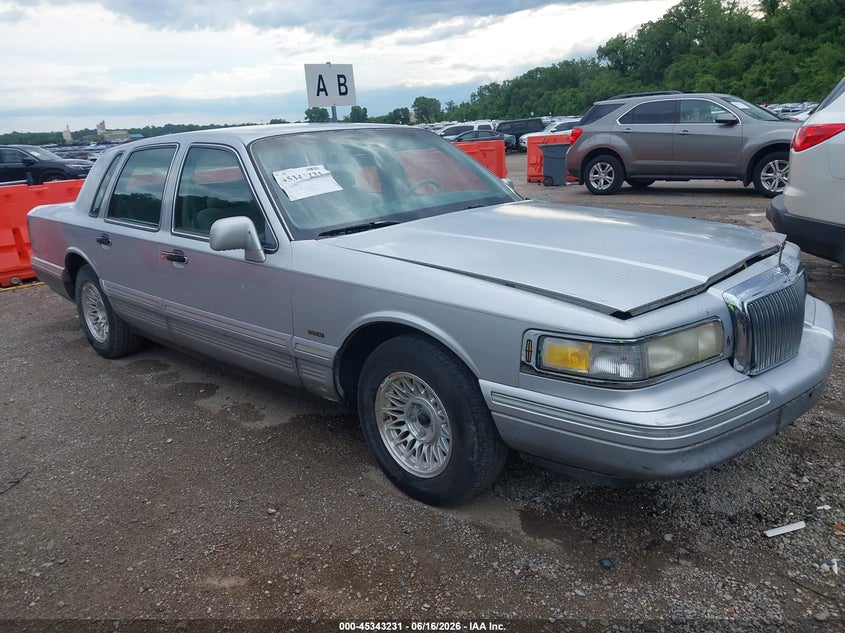 1995 Lincoln Town Car Signature/Spinnaker