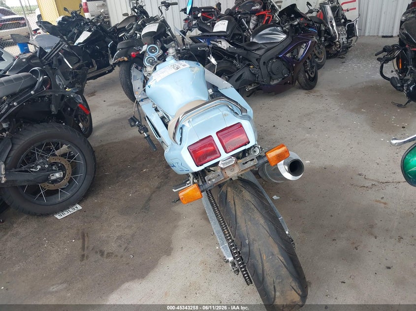 1992 SUZUKI GSX-R1100 auction photo 6