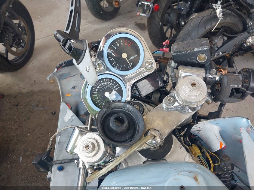 1992 SUZUKI GSX-R1100 auction photo 7