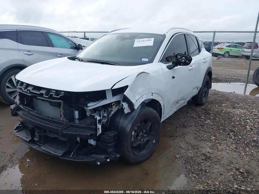 2026 NISSAN KICKS auction photo 2