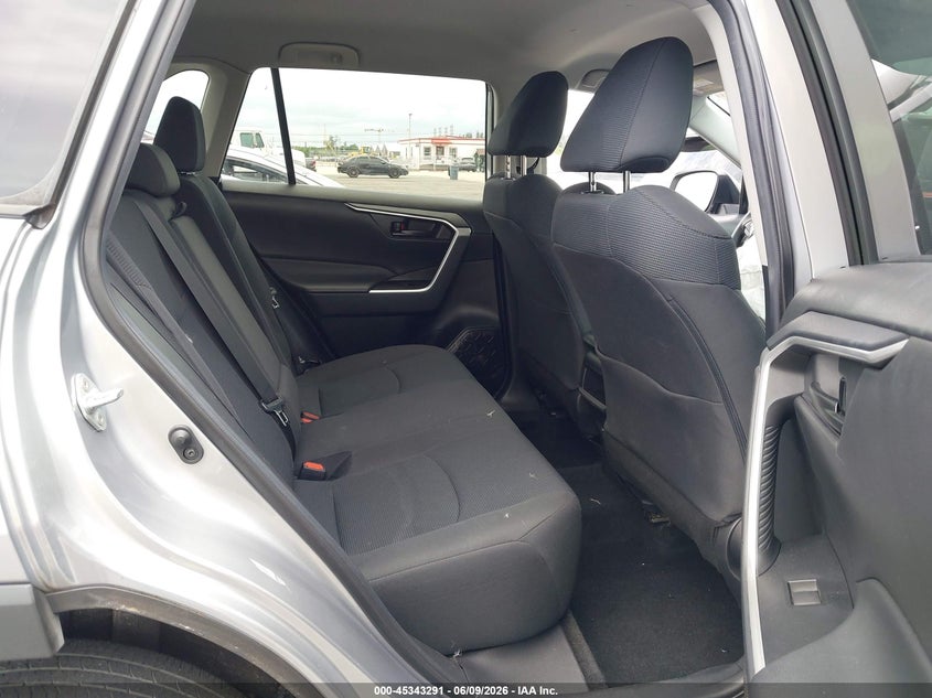 AtlanticExpress - Toyota RAV4