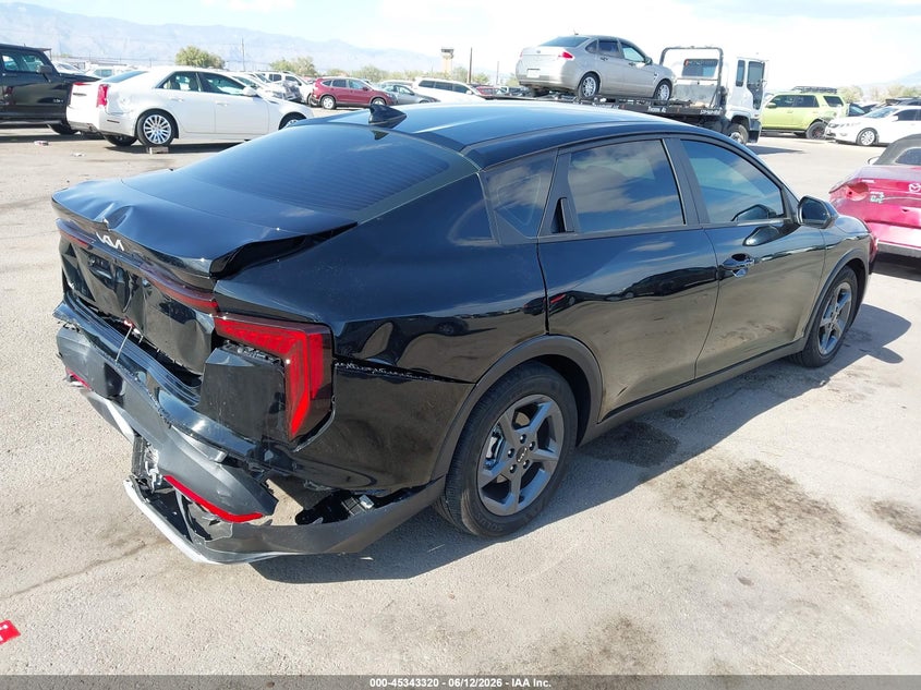 2026 KIA K4 auction photo 4