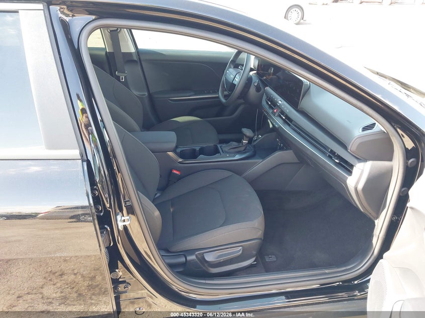 2026 KIA K4 auction photo 5