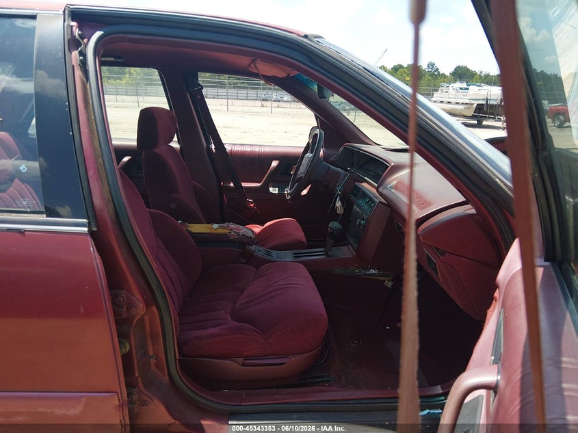 1992 OLDSMOBILE CUTLASS SUPREME auction photo 5