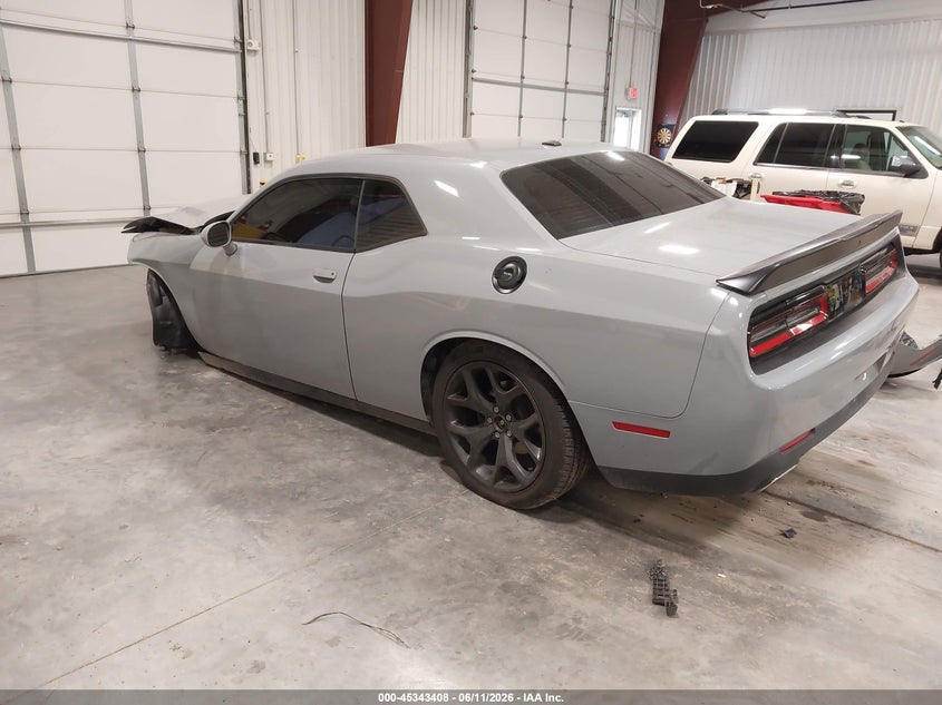 Vin: 2c3cdzag2lh242990, lot: 45841344, dodge challenger sxt 20203