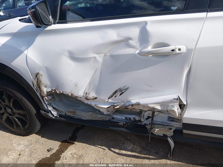2023 NISSAN KICKS auction photo 6