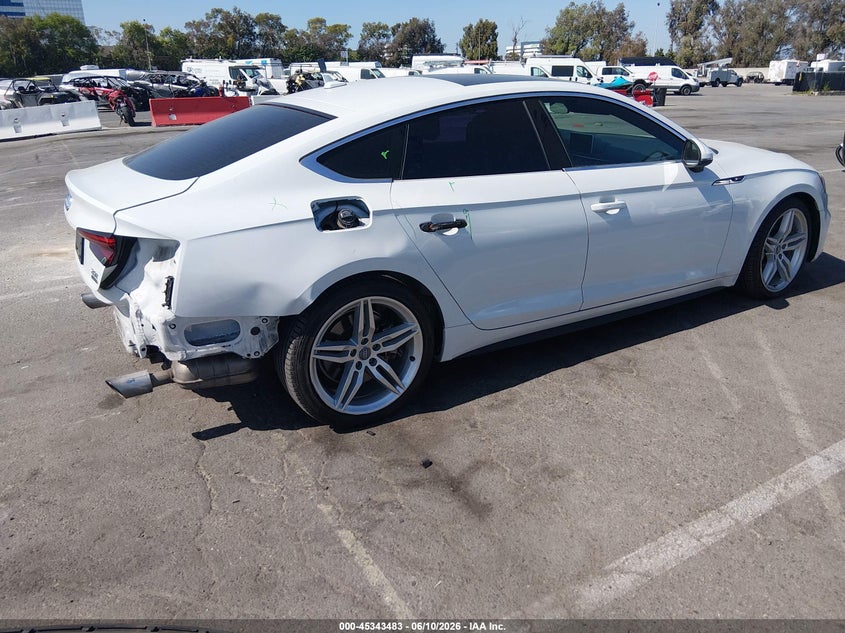 Vin: wauencf57ja111469, lot: 45841419, audi a5 2.0t premium 20184