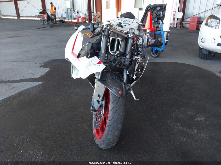 2015 DUCATI SUPERBIKE auction photo 5