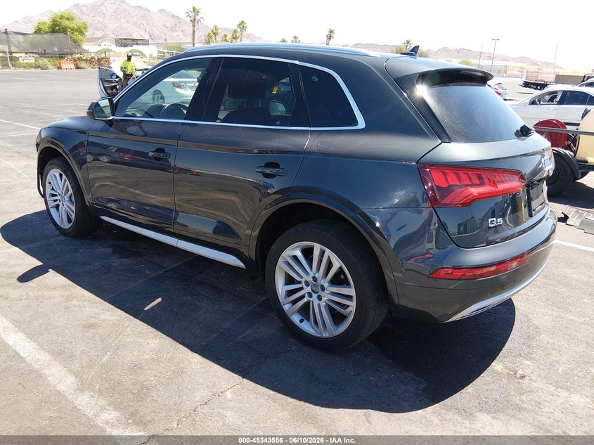 Vin: wa1bnafy8j2018291, lot: 45841492, audi q5 2.0t premium/2.0t tech premium 20183