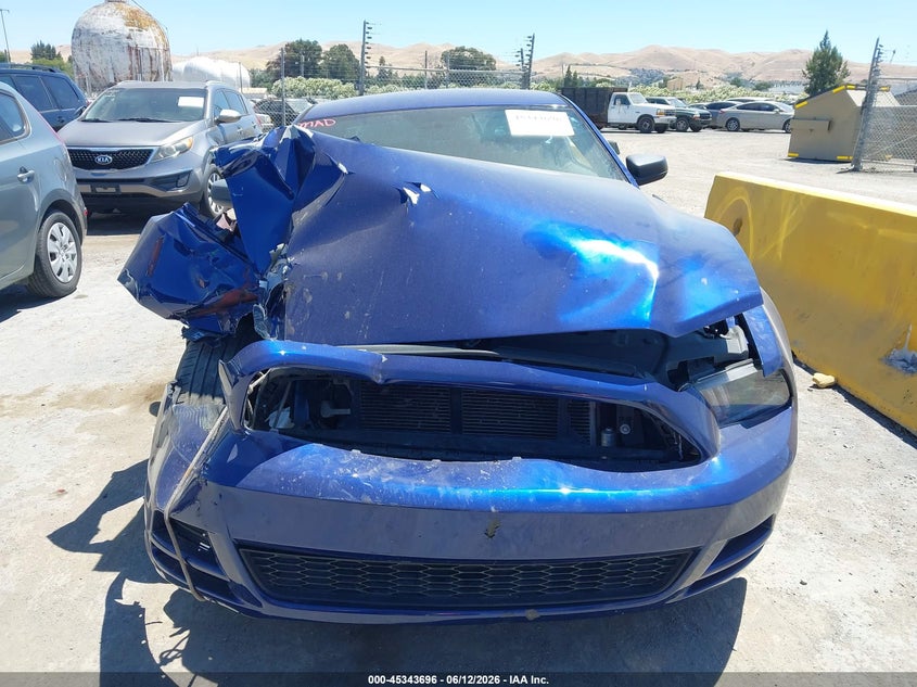 2014 FORD MUSTANG V6 · Фото 12