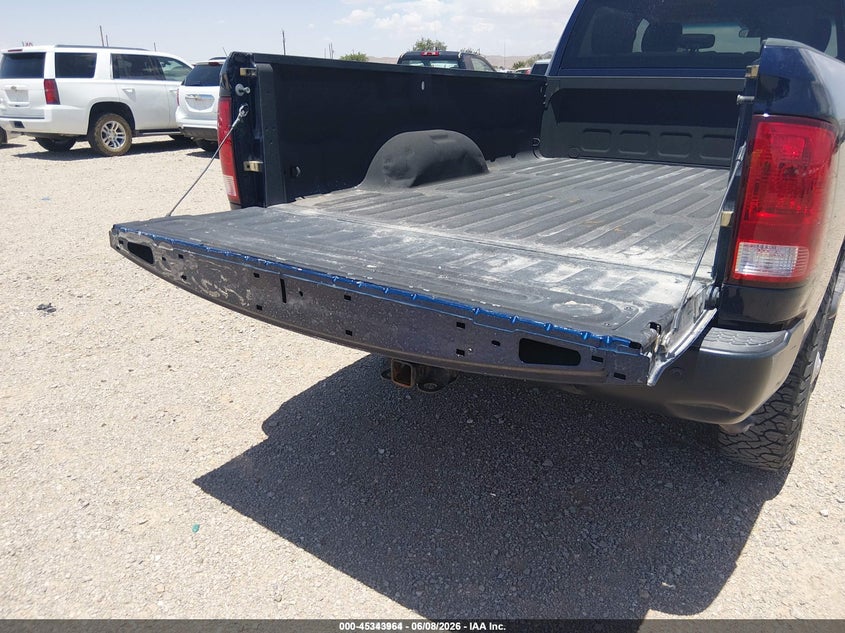 2017 RAM 2500 auction photo 6