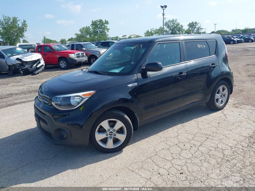 2018 Kia Soul KNDJN2A27J7595956 photo 1