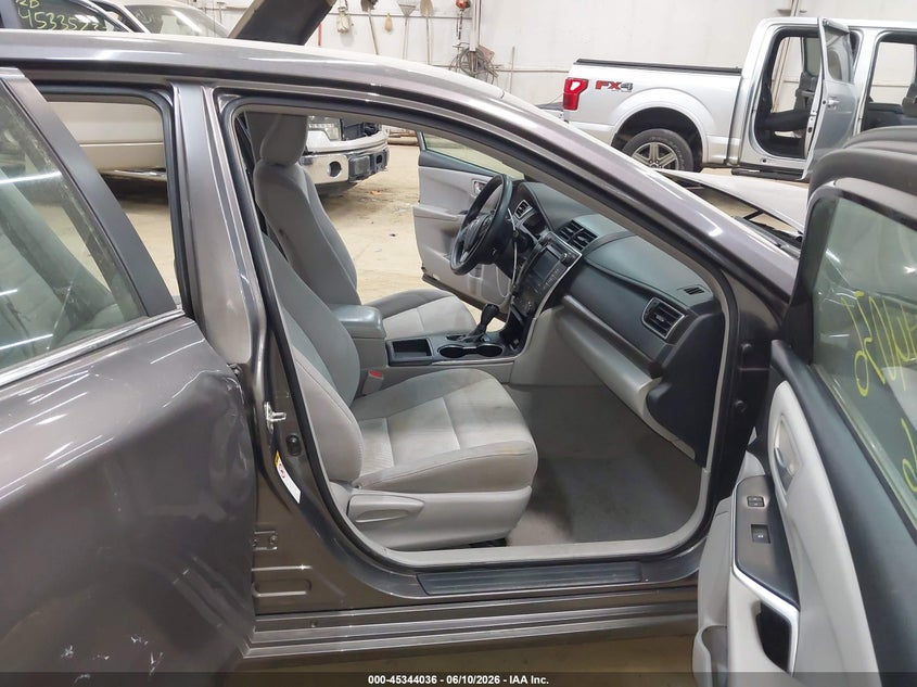 2016 TOYOTA CAMRY auction photo 5