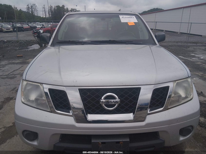 2012 NISSAN FRONTIER SV · Фото 12