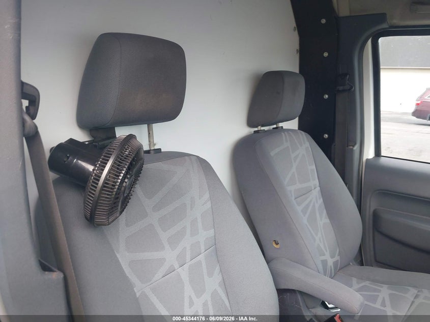 AtlanticExpress - Ford Transit Connect