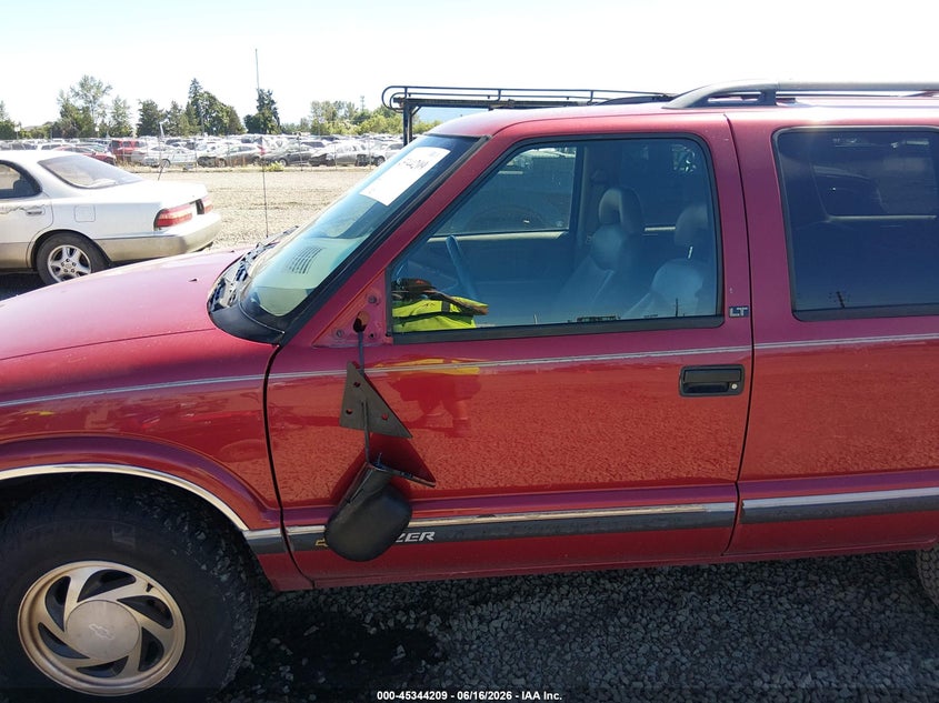 1997 CHEVROLET BLAZER auction photo 6