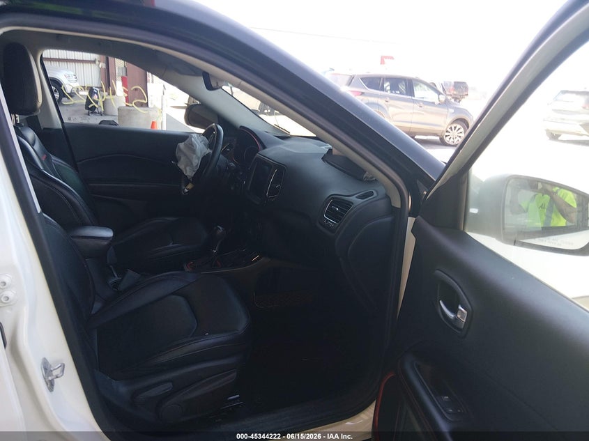 2019 JEEP COMPASS auction photo 5