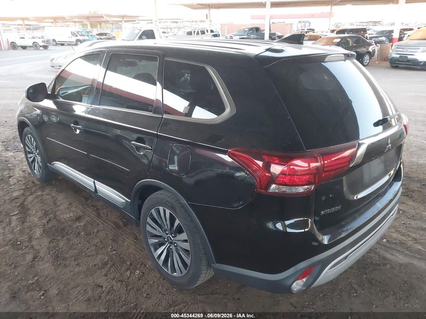 AtlanticExpress - Mitsubishi Outlander