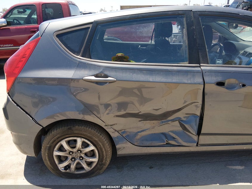 2013 Hyundai Accent Gs VIN: KMHCT5AE8DU066060 Lot: 45344297