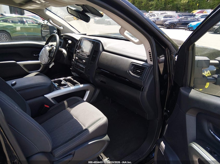 2023 NISSAN TITAN auction photo 5