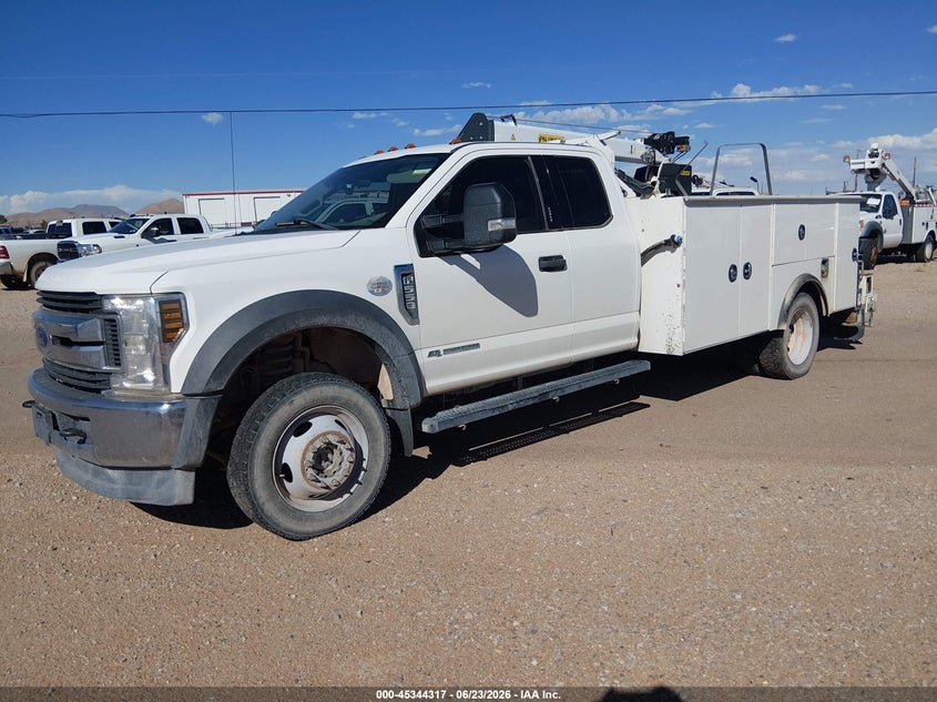 2019 Ford F-550 Chassis Xlt 1FD0X5HT8KED01849 photo 1
