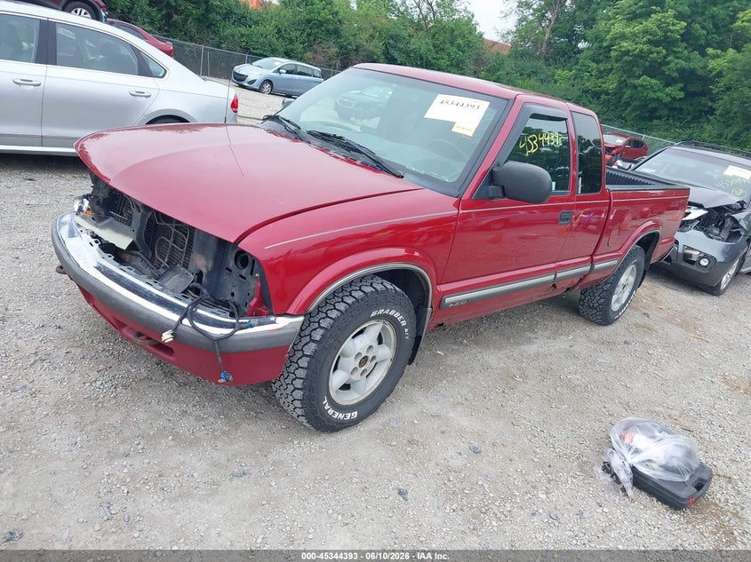 2001 Chevrolet S-10 Ls 1GCDT19WX18173582 photo 1
