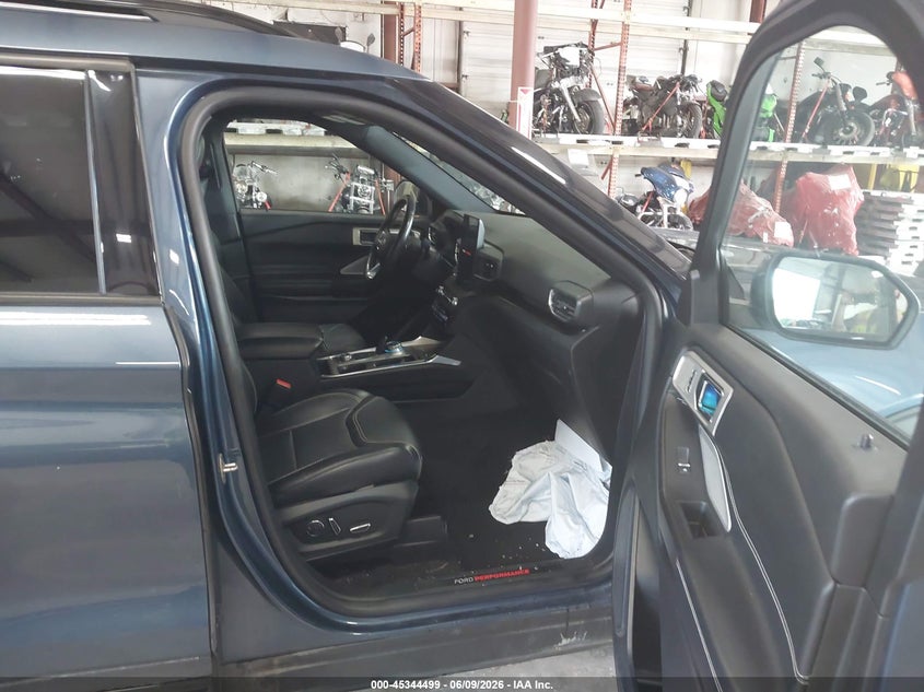 2020 FORD EXPLORER auction photo 5