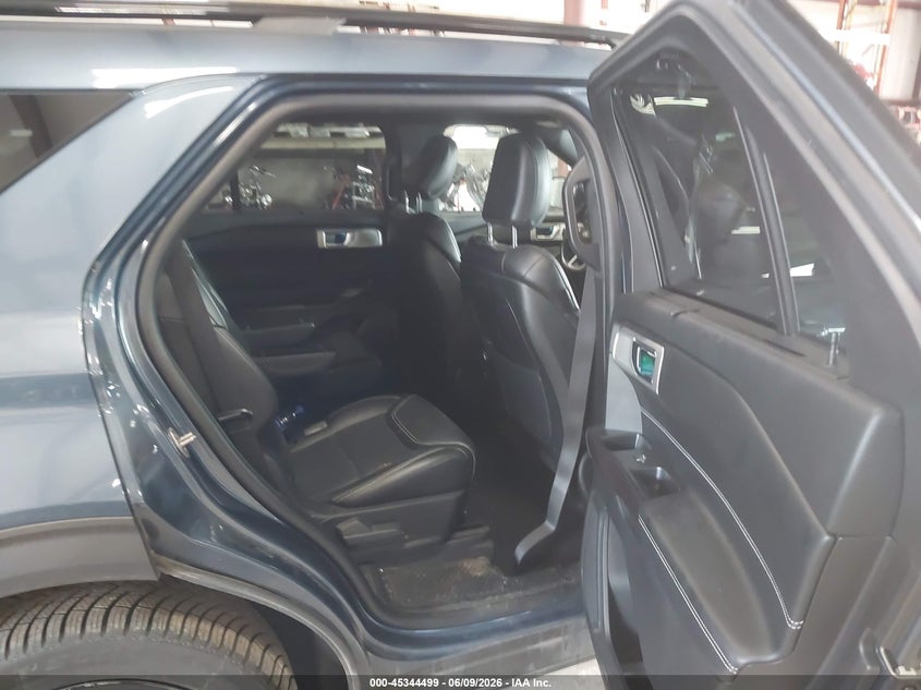 2020 FORD EXPLORER auction photo 8