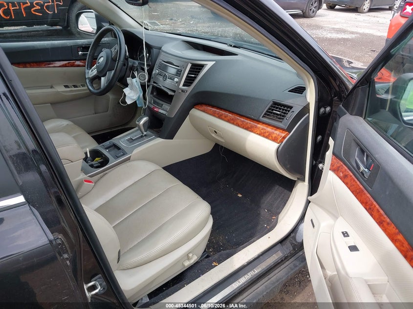 2010 SUBARU OUTBACK auction photo 5