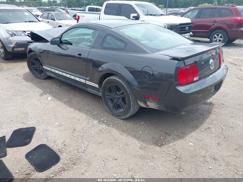 2008 FORD MUSTANG auction photo 3
