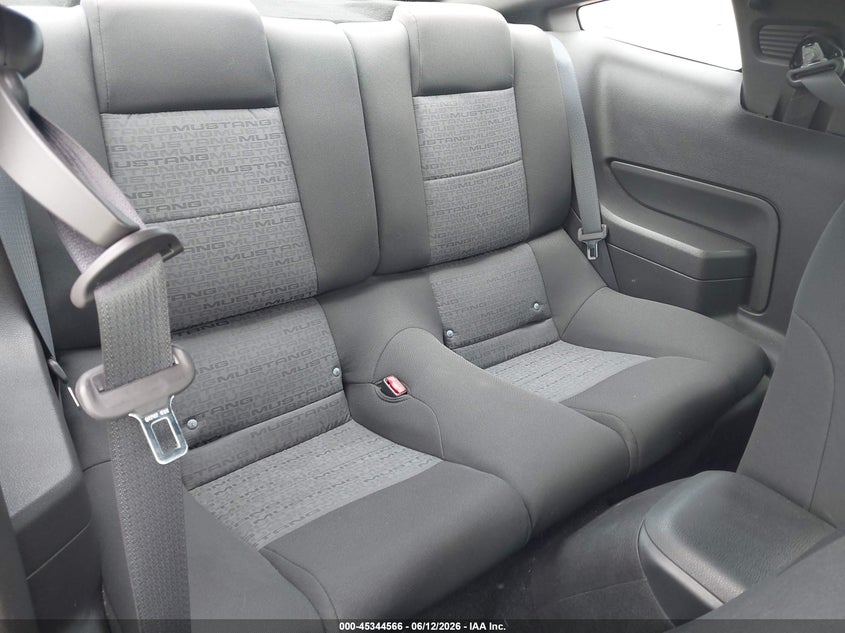 2008 FORD MUSTANG auction photo 8
