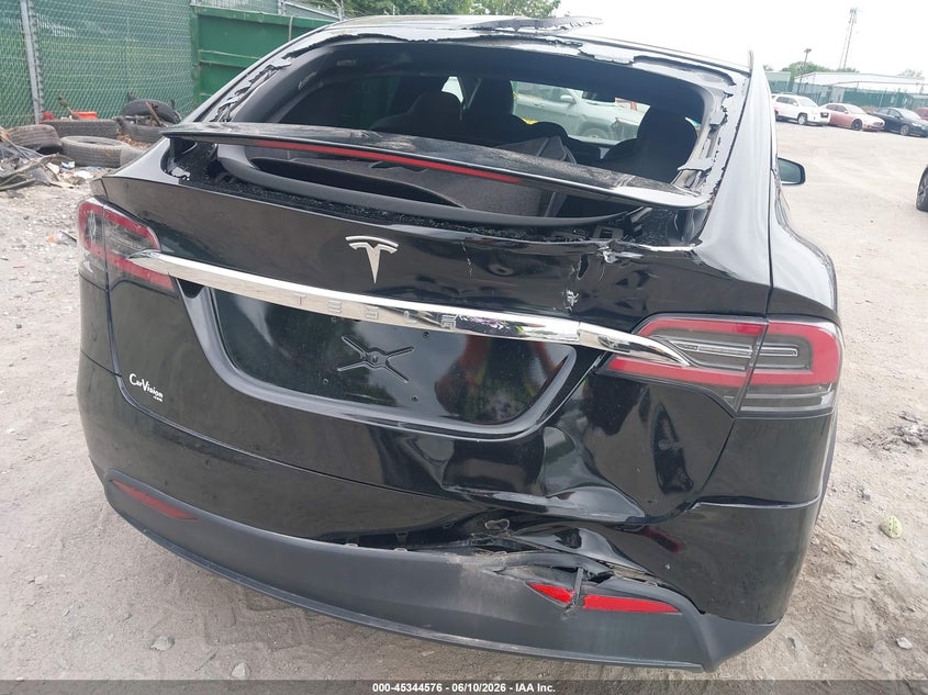 2020 Tesla Model X Long Range Dual Motor All-Wheel Drive/Long Range Plus Dual Motor All-Wheel Drive VIN: 5YJXCDE28LF303668 Lot: 45344576