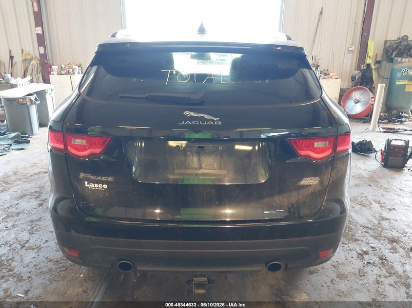 JAGUAR F-PACE - zdjęcie 16