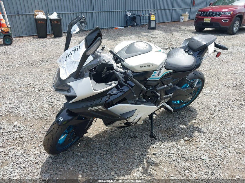 2026 CF MOTO 675SS auction photo 2