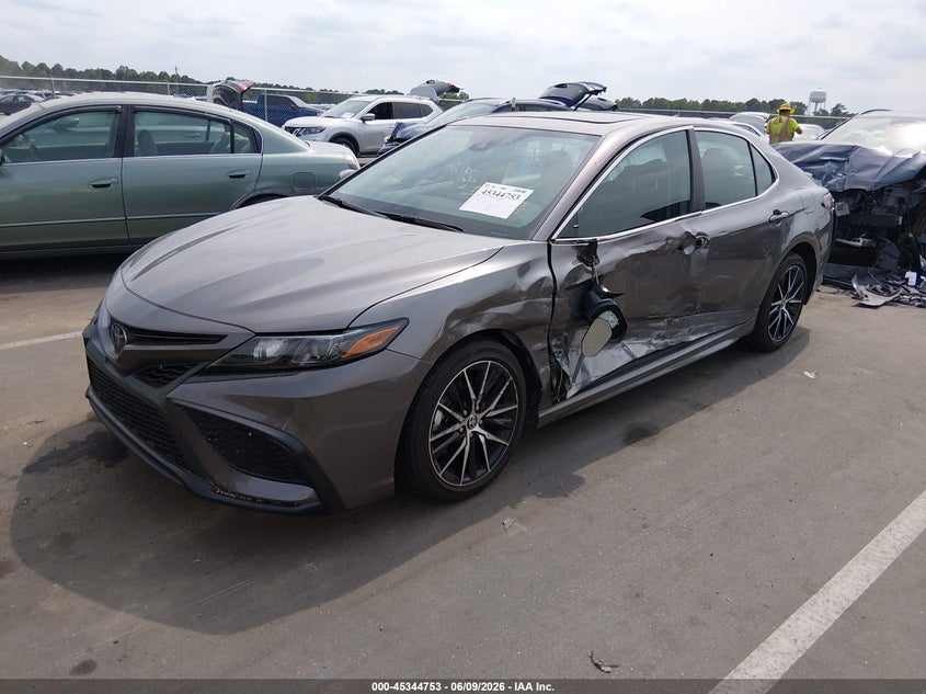 2024 TOYOTA CAMRY auction photo 2