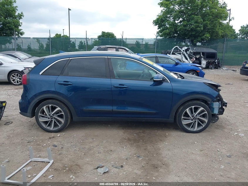 VIN: KNDCE3LC6K5356917 2019 KIA NIRO TOURING