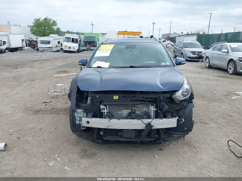 VIN: KNDCE3LC6K5356917 2019 KIA NIRO TOURING