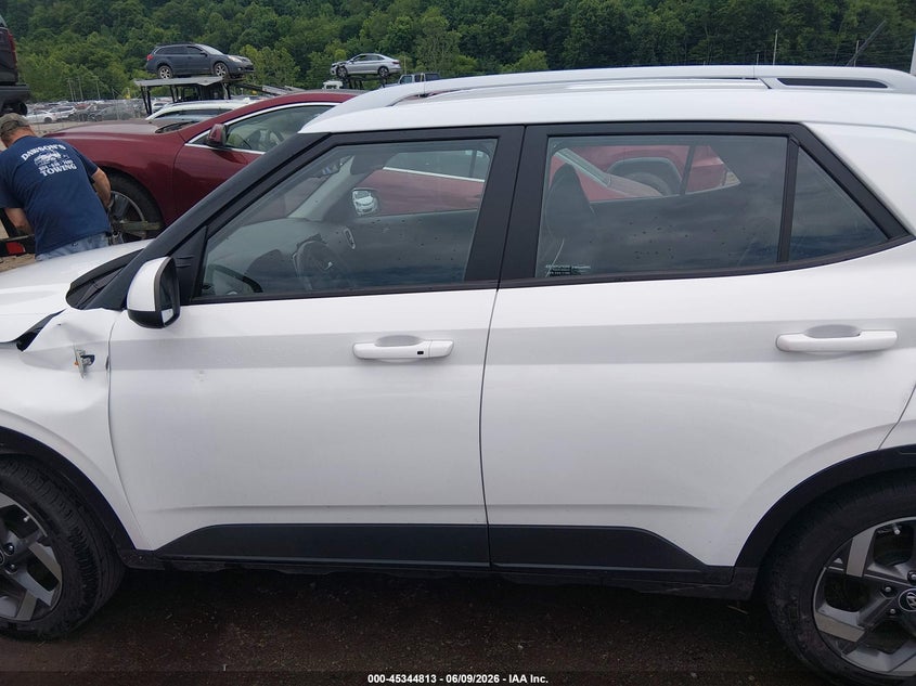 2024 Hyundai Venue Limited VIN: KMHRC8A34RU341974 Lot: 45344813