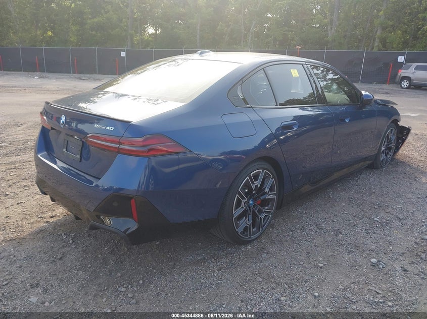 Vin: wby33fk00rcr47134, lot: 45842833, bmw i5 edrive40 20244