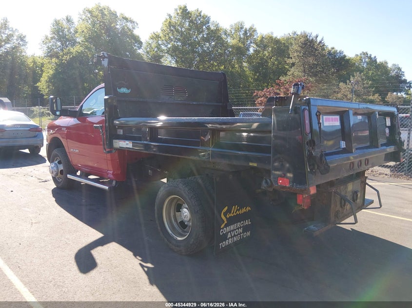 2019 RAM 3500 CHASSIS auction photo 3