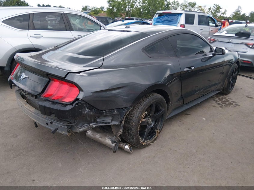 2019 FORD MUSTANG auction photo 4