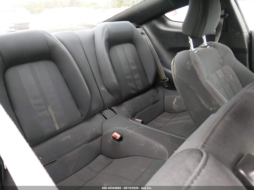 2019 FORD MUSTANG auction photo 8