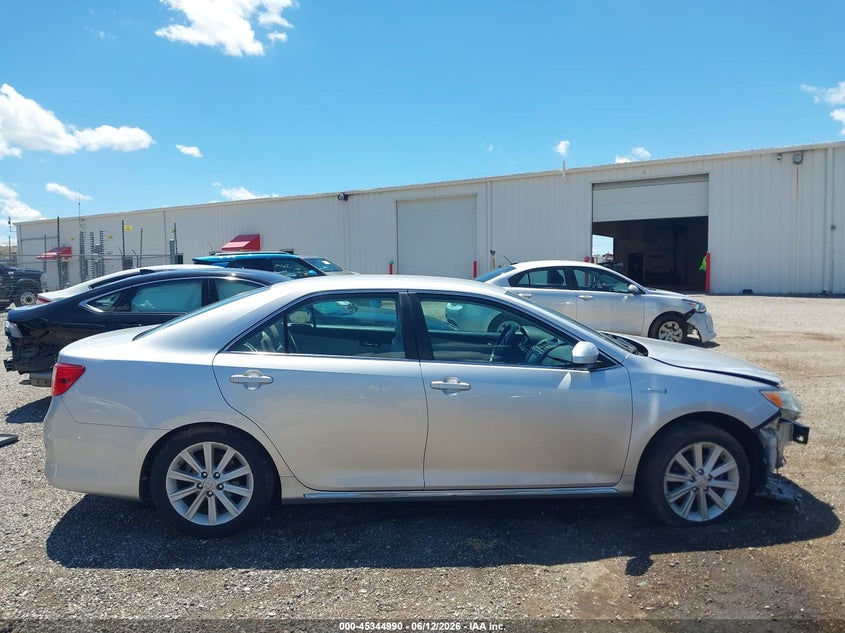 AtlanticExpress - Toyota Camry Hybrid