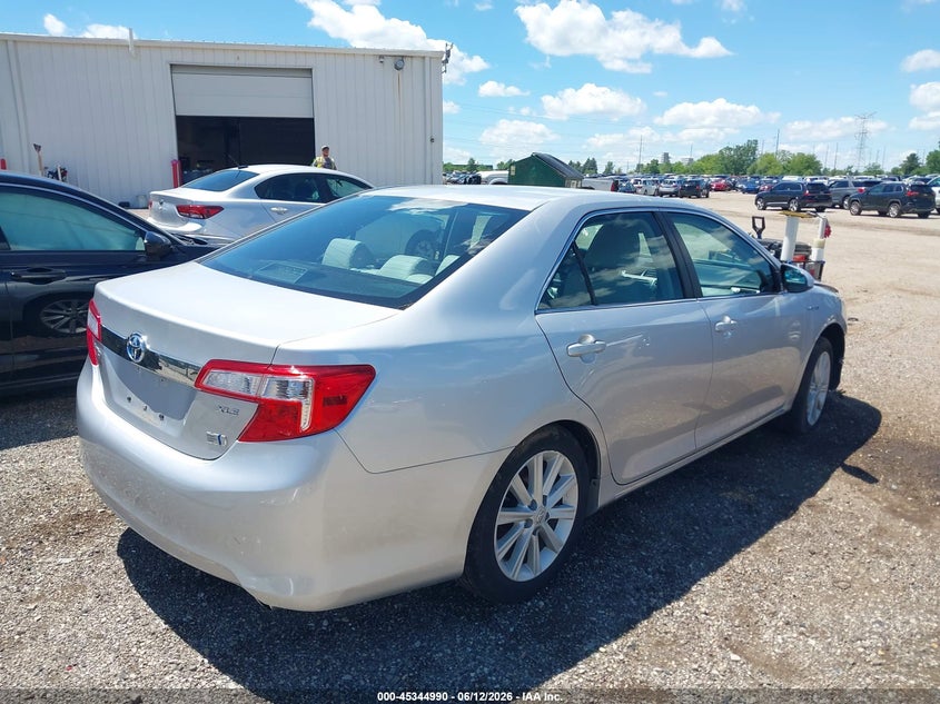 AtlanticExpress - Toyota Camry Hybrid