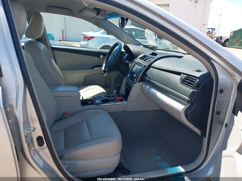 2013 TOYOTA CAMRY HYBRID auction photo 5